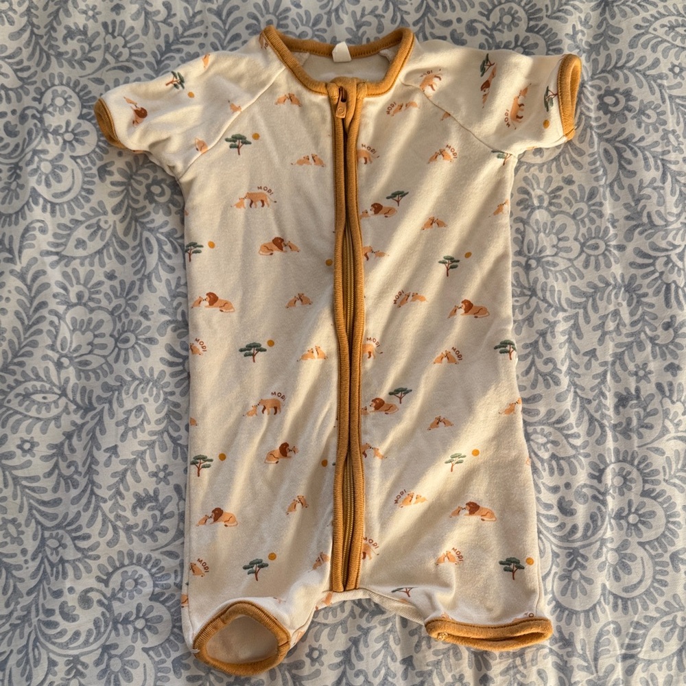 MORI Bamboo Adorable Lion Print Baby Onesie 3-6 Months